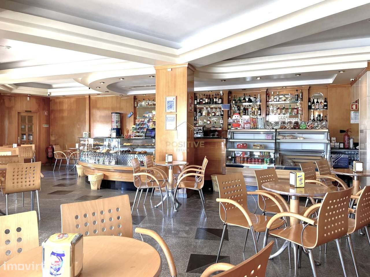 Café/Pastelaria Venda na Cova dos Vidros - Quinta do Conde - Grande imagem: 2/36
