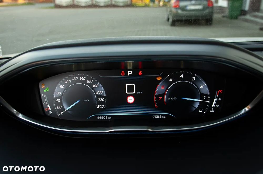 Peugeot 3008 PureTech 130 Stop & Start EAT6 Allure - 32