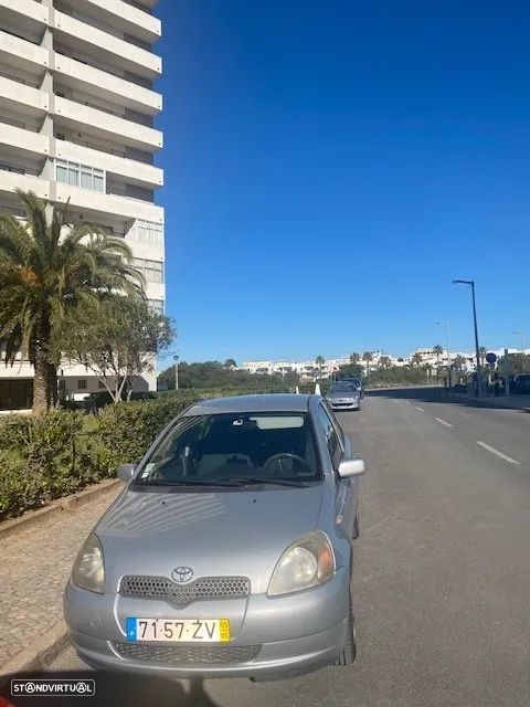 Toyota Yaris - 7