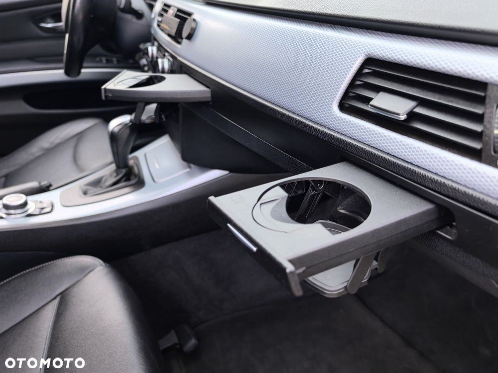 BMW Seria 3 - 16