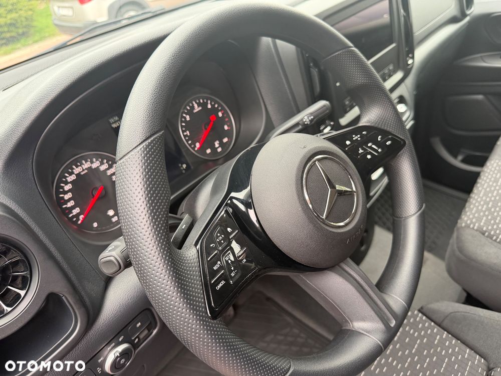 Mercedes-Benz VITO - 12