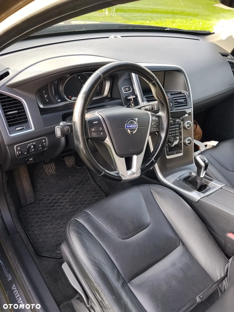 Volvo XC 60 D4 Drive-E Momentum - 8