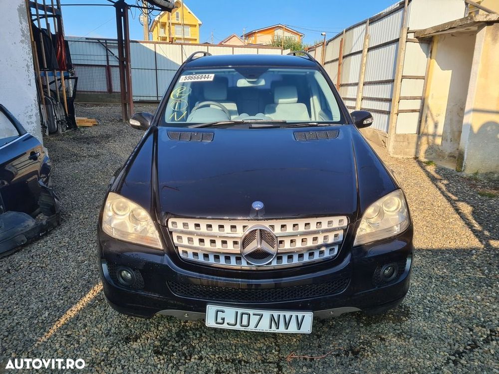 Bara spate Mercedes ML W164 2005 - 2008 SUV 4 Usi ALBASTRU (1022) ZGÂRIATA - 11