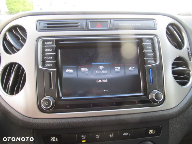 Volkswagen Tiguan 2.0 TDI SCR BlueMotion Technology Lounge Sport & Style - 25