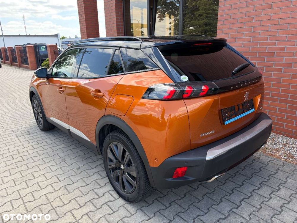 Peugeot 2008 1.2 PureTech GT S&S EAT8 - 4