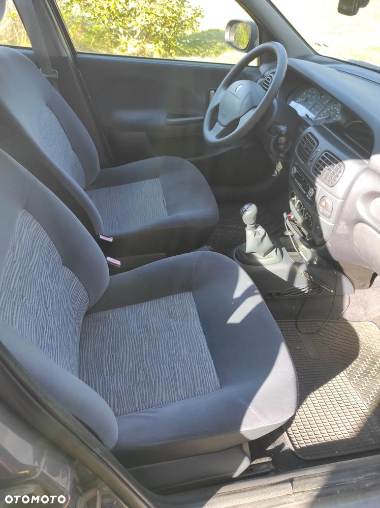 Renault Megane 1.4 16V Air - 4