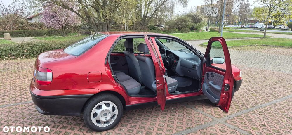 Fiat Siena 1.4 EL - 12