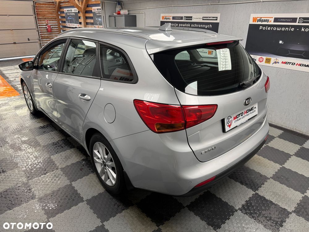 Kia Ceed - 5