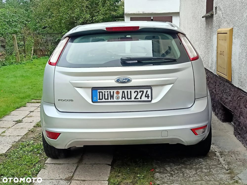 Ford Focus 1.6 Trend - 8