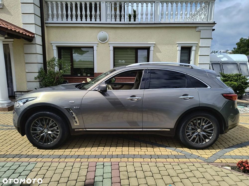 Infiniti QX70 3.0d GT Premium - 31