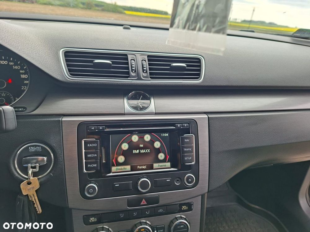 Volkswagen Passat 1.6 TDI BlueMotion Technology Highline - 30