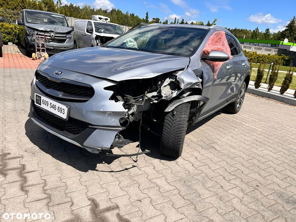Kia XCeed 1.5 T-GDI M - 8