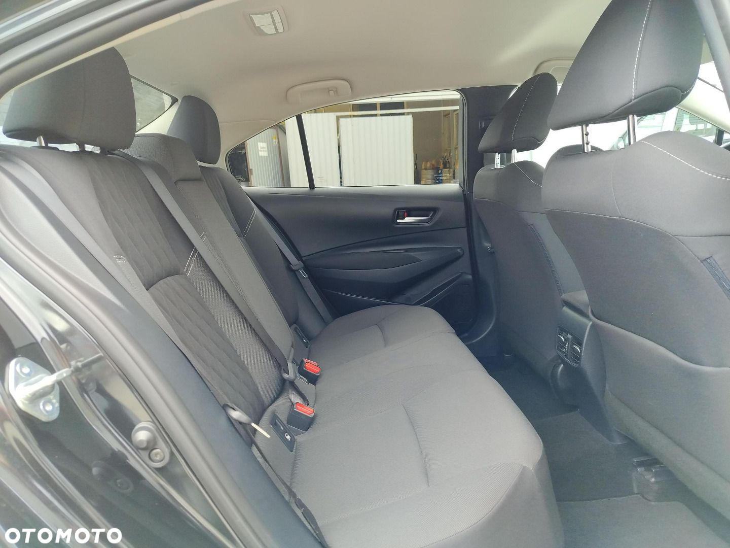 Toyota Corolla - 13