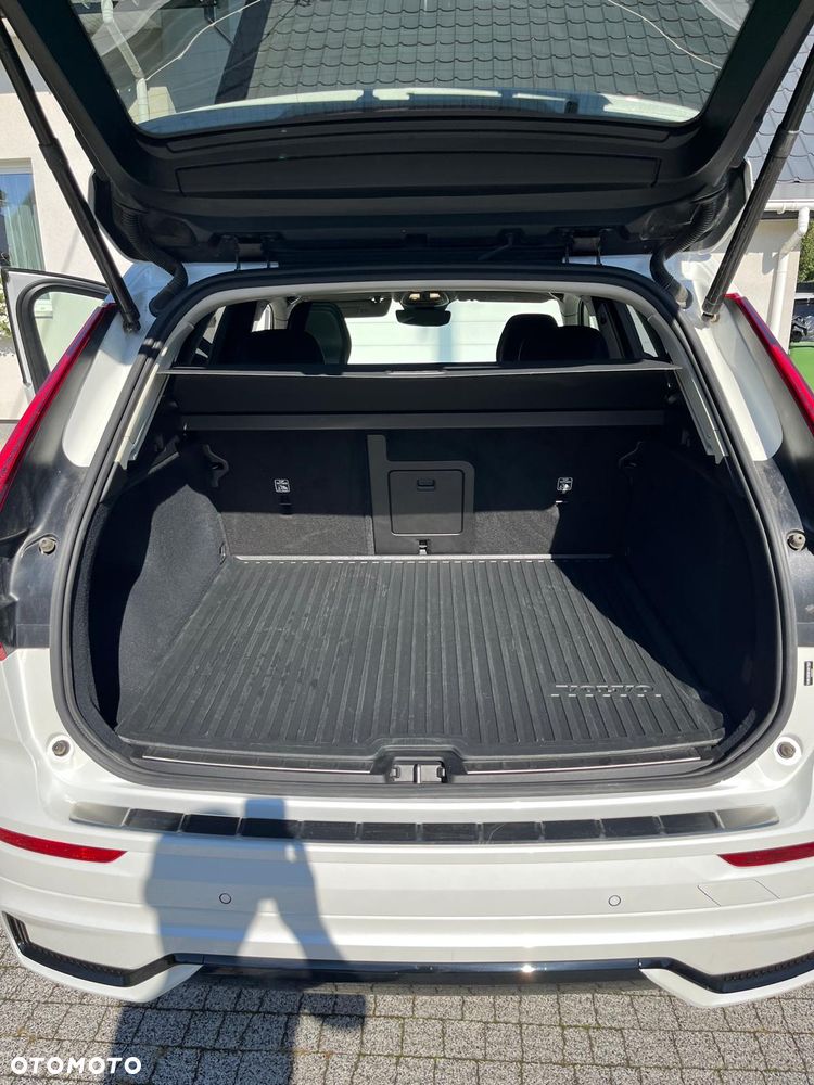 Volvo XC 60 B5 B AWD Plus Dark - 38