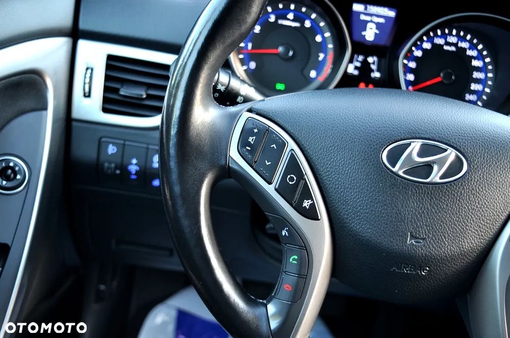 Hyundai i30 1.6 GDI BlueDrive Premium - 25