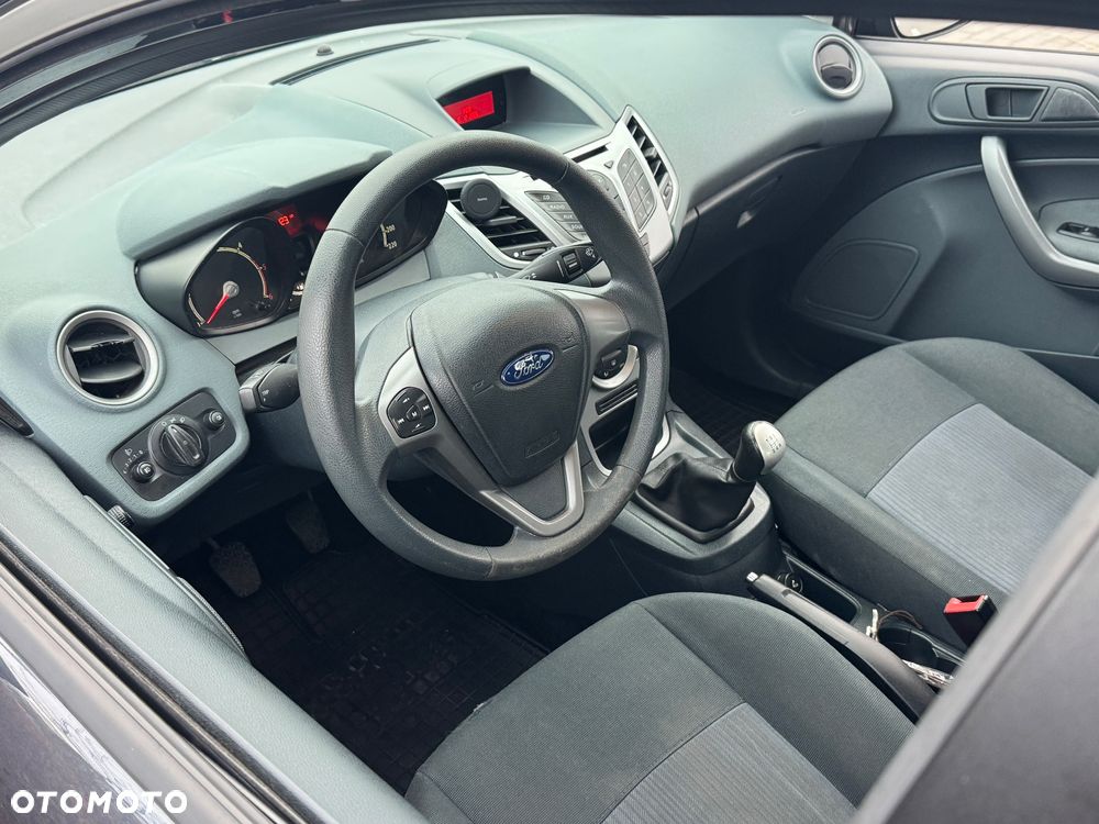 Ford Fiesta - 5