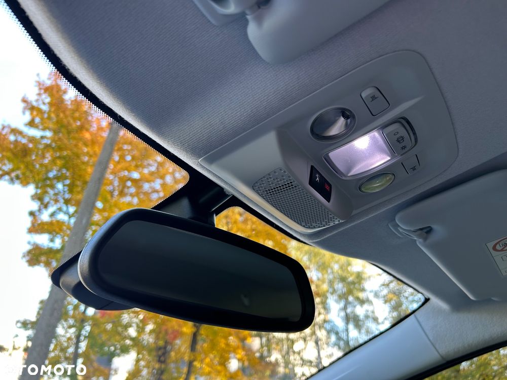 Peugeot 208 PureTech 110 Stop & Start Allure - 22