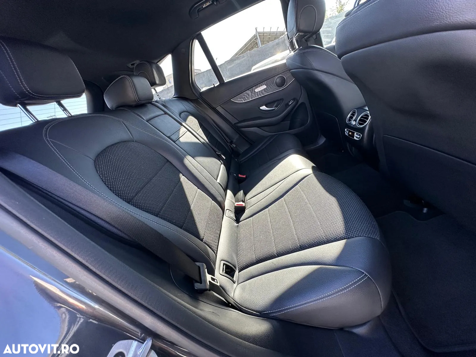 Mercedes-Benz GLC 200 4MATIC MHEV - 9