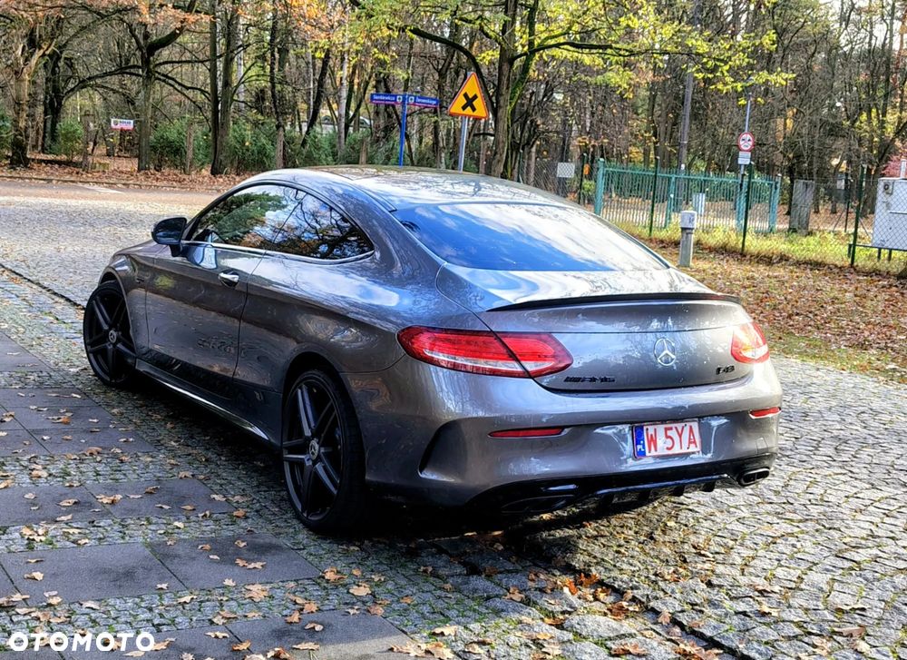 Mercedes-Benz Klasa C AMG 43 Coupe 4Matic 9G-TRONIC Night Edition - 3