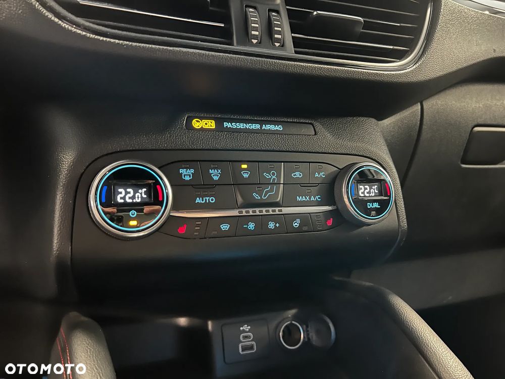 Ford Kuga 2.5P PHEV FWD ST-Line - 33