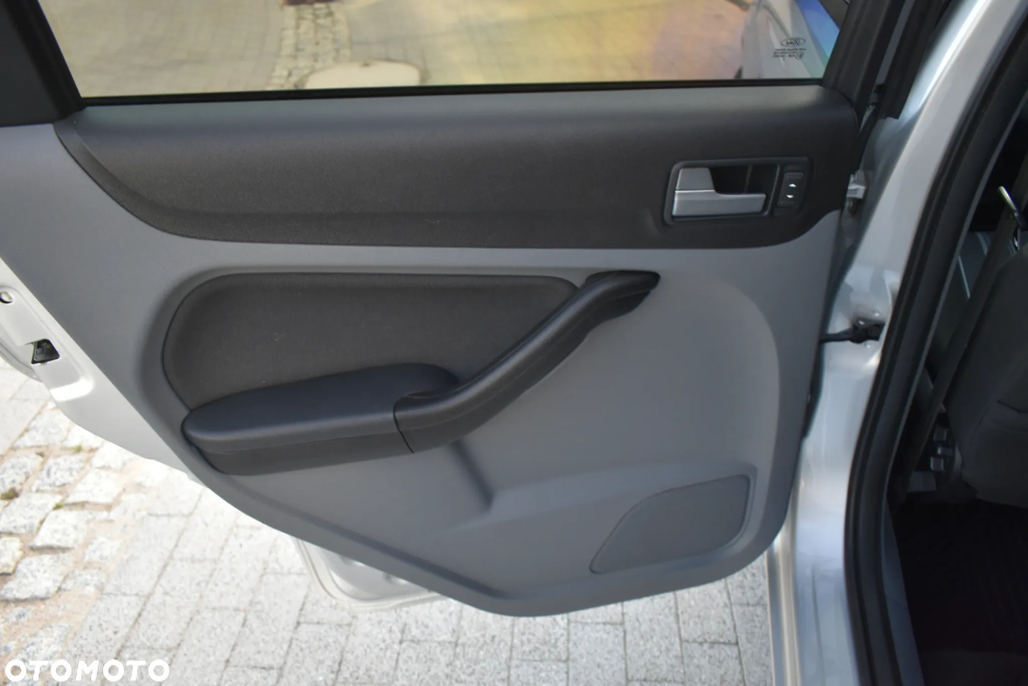 Ford Focus 2.0 TDCi DPF Style+ - 9