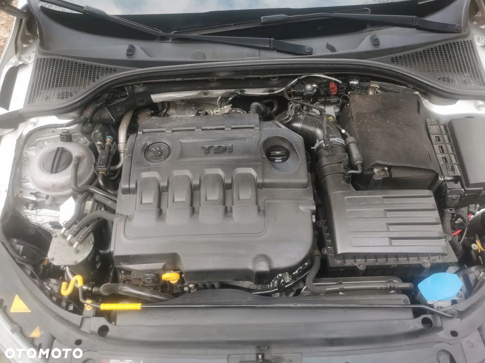 Skoda Octavia 2.0 TDI Premium Edition - 32