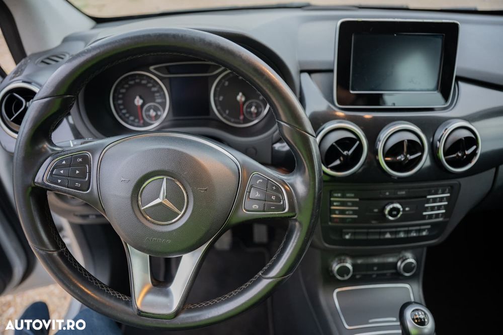 Mercedes-Benz B 180 CDI BlueEFFICIENCY Edition - 18