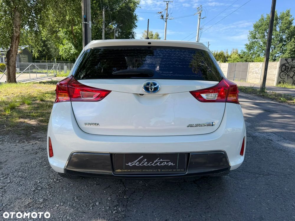 Toyota Auris Hybrid 135 Premium - 2