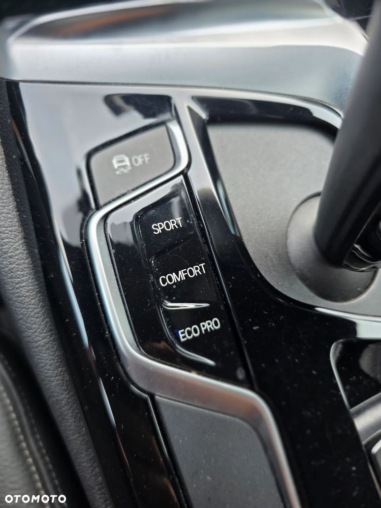 BMW Seria 5 530i xDrive Sport Line - 38