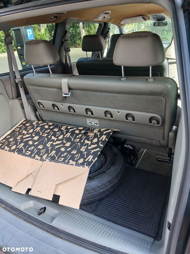 Dodge Grand Caravan - 24