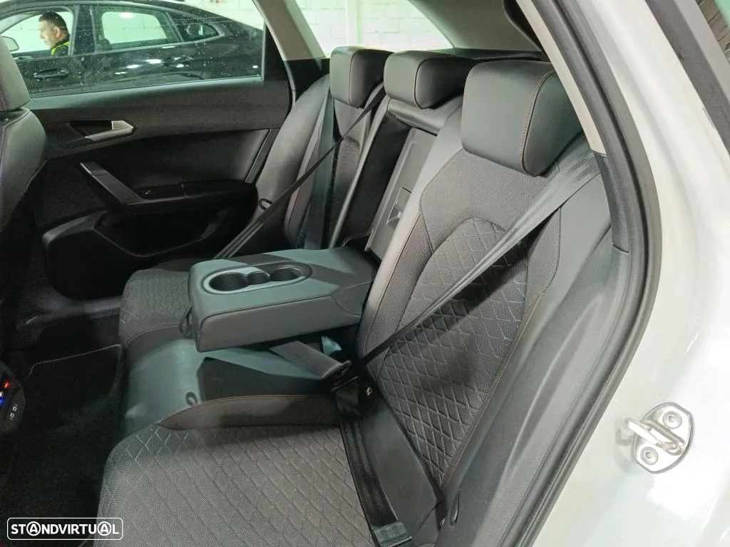 SEAT Leon ST 2.0 TDI FR DSG - 8