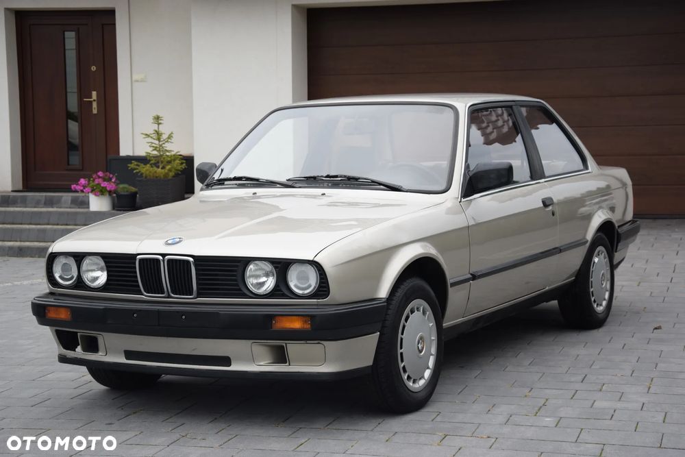 BMW Seria 3 - 1