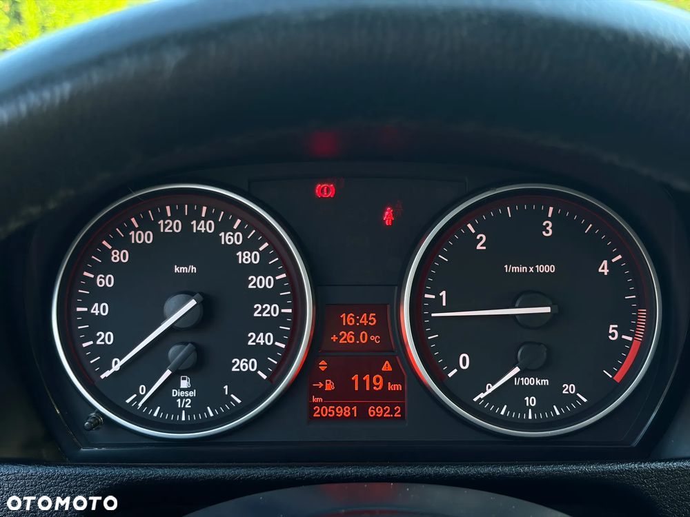 BMW X1 sDrive20d EfficientDynamics Edition xLine - 33