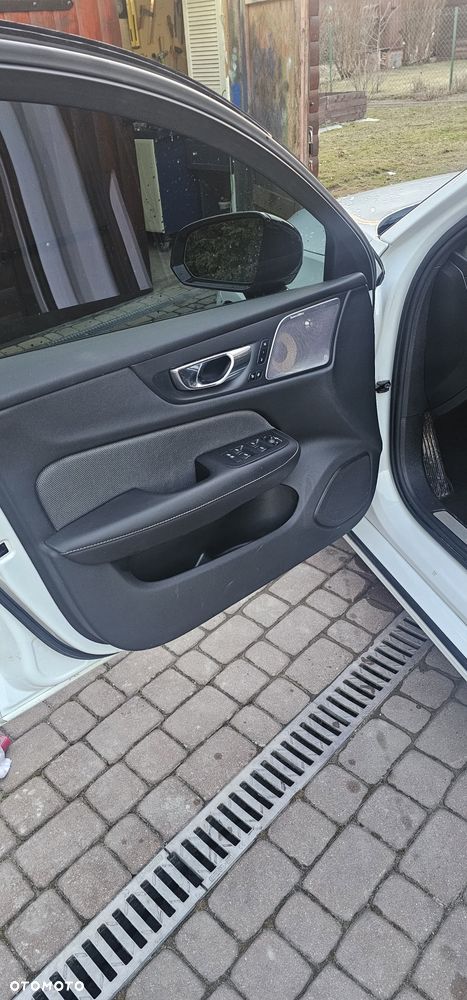 Volvo S60 T8 Twin Engine AWD Geartronic RDesign - 19