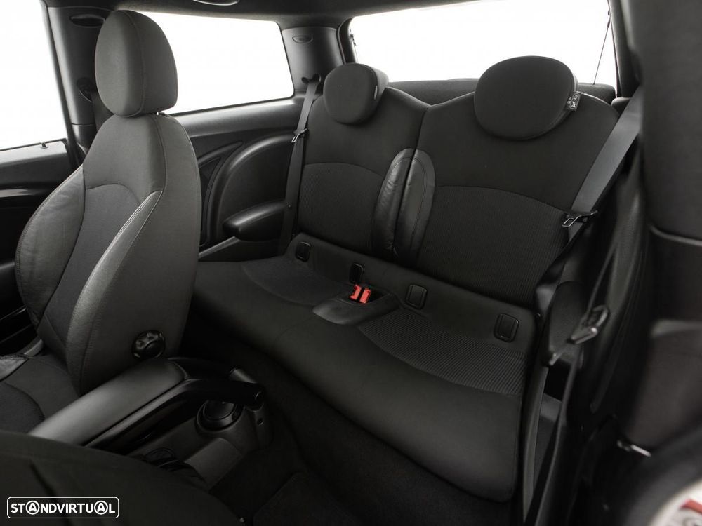 MINI 3 Portas - 9