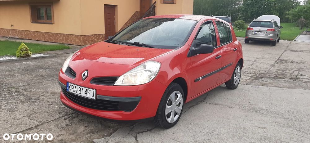 Renault Clio - 10
