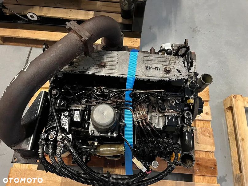 SILNIK YANMAR 4TNe98  4tnv98 - 3