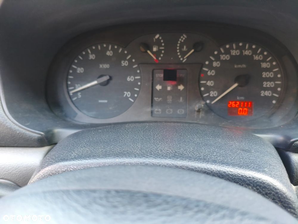 Renault Clio 1.2i RT - 9