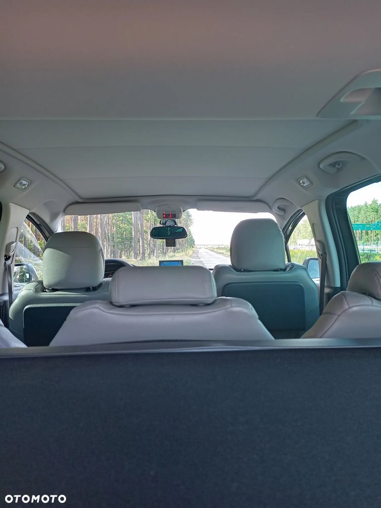 Peugeot 5008 1.6 Trendy - 25