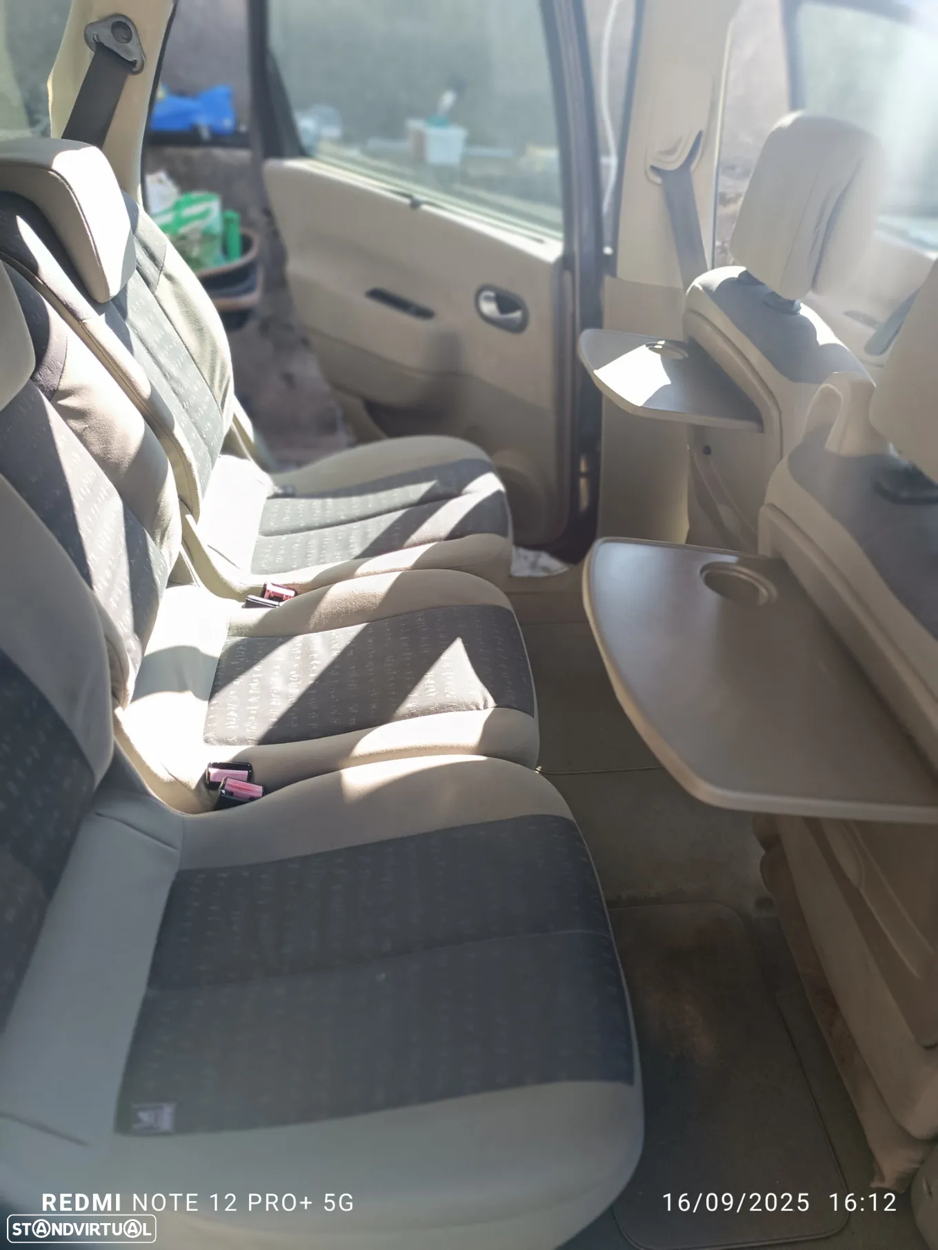 Renault Grand Scénic 1.9 dCi C. Dynamique - 16