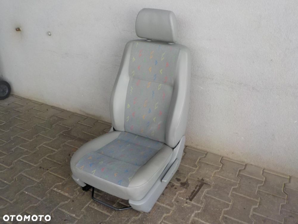 VW T5 FOTEL SIEDZENIE KIEROWCY INKA + DERMA REGULACJA - 3
