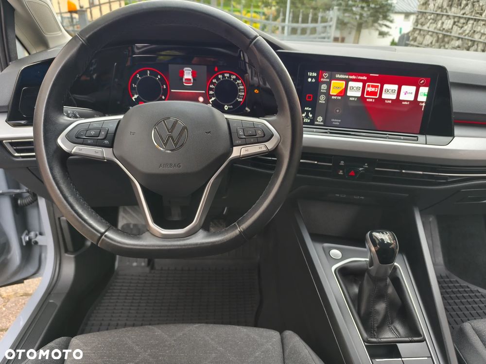 Volkswagen Golf 2.0 TDI SCR IQ.DRIVE - 20