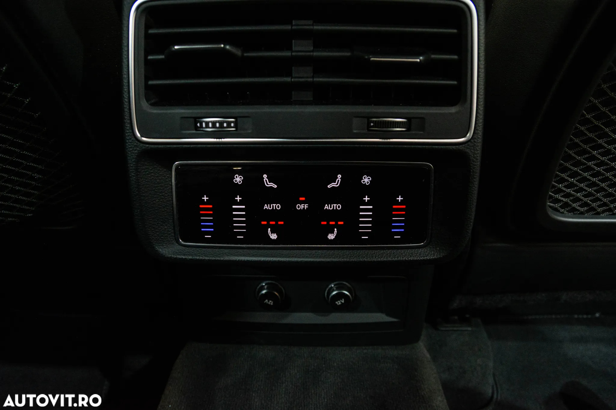 Audi SQ8 S Q8 TFSI quattro tiptronic - 32