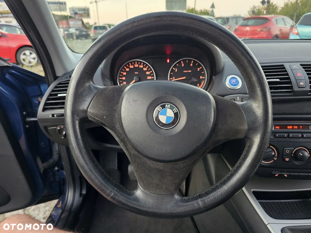 BMW Seria 1 116i - 13