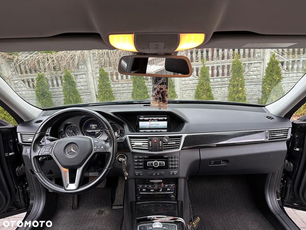 Mercedes-Benz Klasa E 350 CDI DPF 4Matic BlueEFFICIENCY 7G-TRONIC Avantgarde - 18