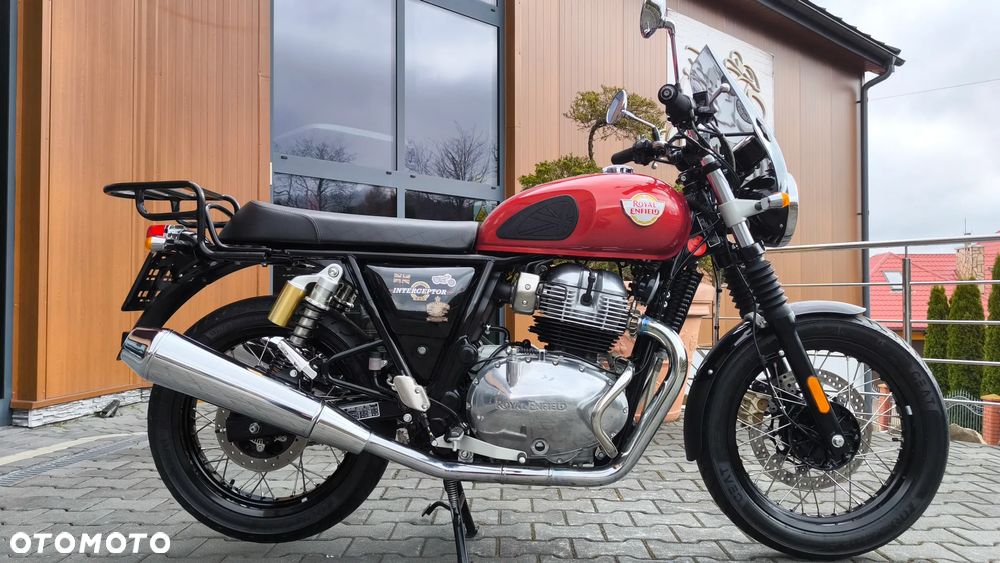 Royal Enfield Interceptor - 2