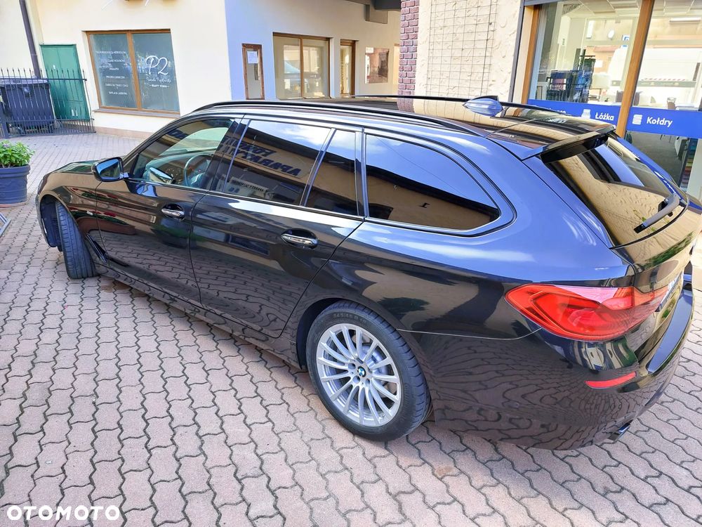 BMW Seria 5 525d Luxury Line sport - 2