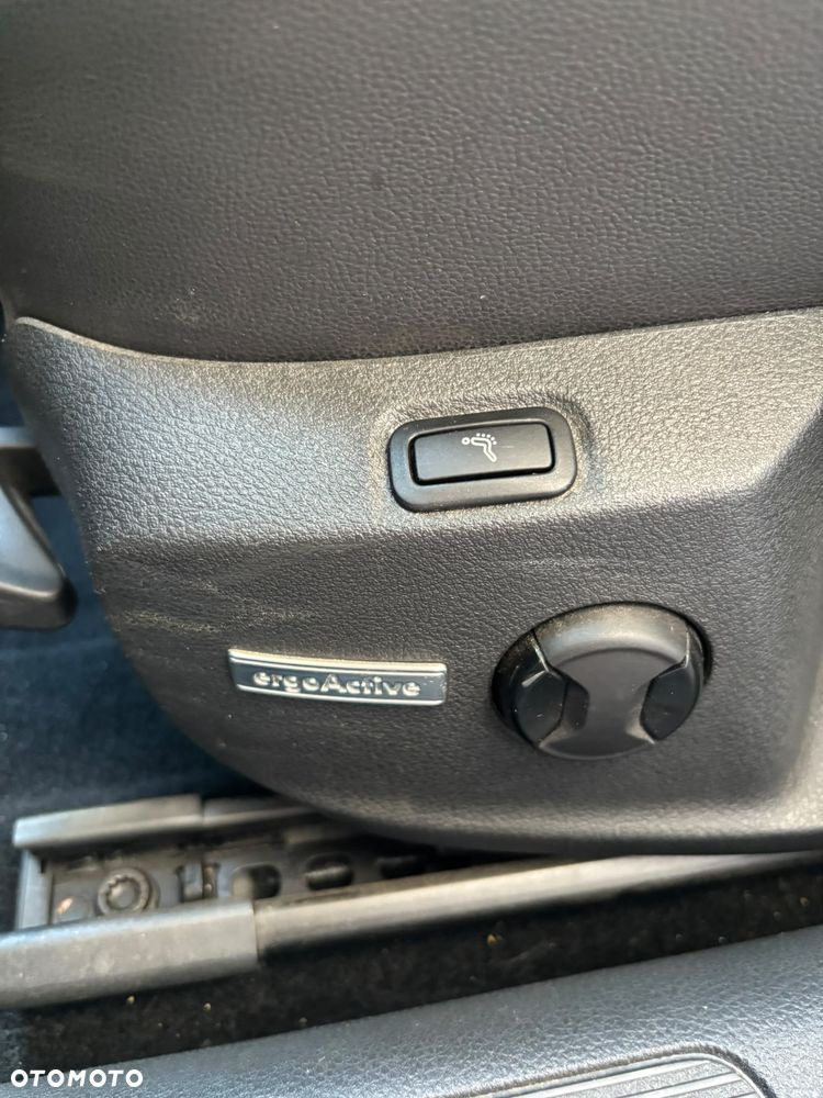 Volkswagen Golf - 12