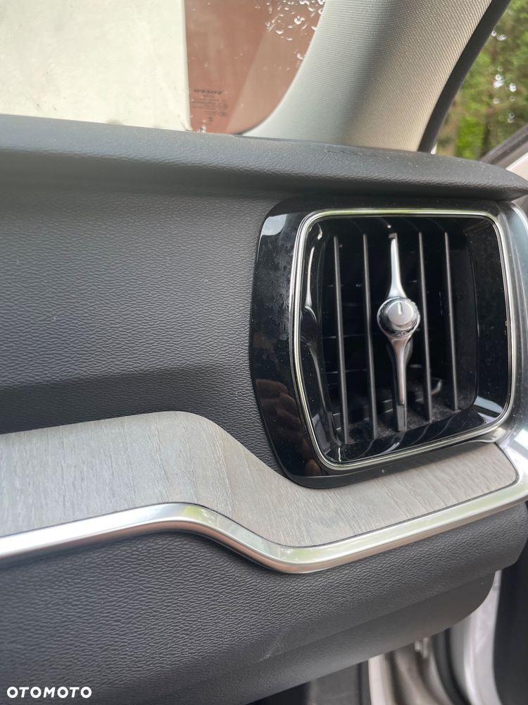 Volvo V60 Cross Country - 29