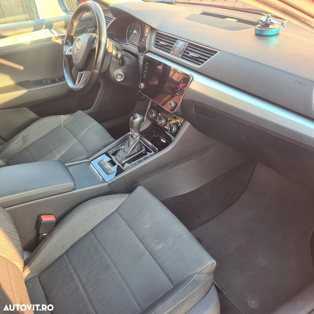 Skoda Superb 2.0 TDI DSG Ambition - 10